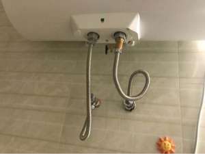 電熱水器進水或出水困難怎么辦?