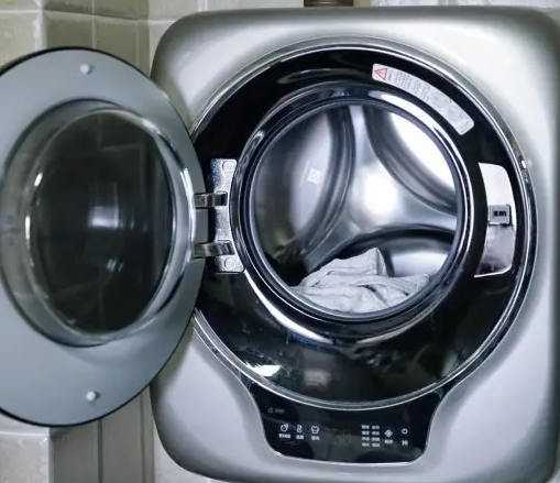 洗衣機突然不通電的原因及解決辦法是？