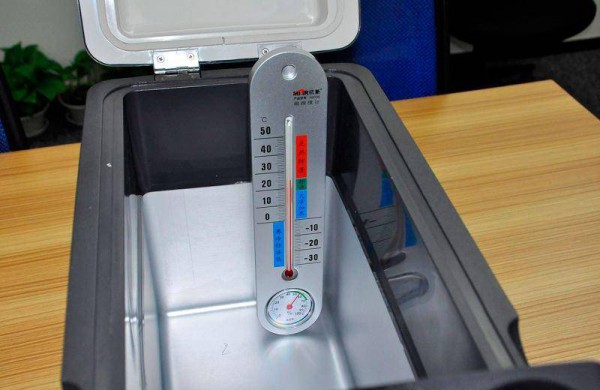 冰箱上層不制冷怎么辦?