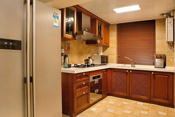 冰箱燈亮不制冷怎么回事