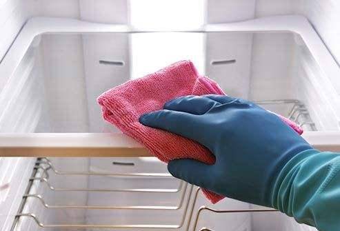 冰箱冷藏室有水怎么回事?