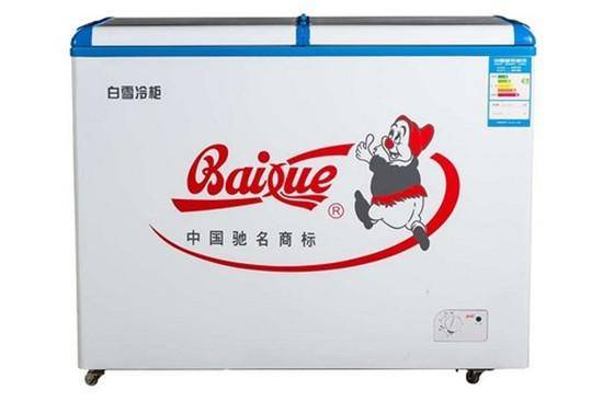 冷凍機(jī)外面很燙正常嗎?