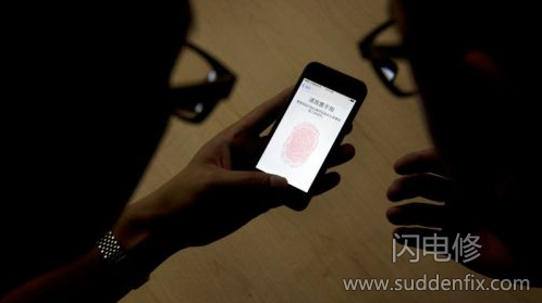 陌生人是如何破解我們手機指紋鎖的?