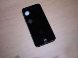 手機外形從百花齊放到千篇一律