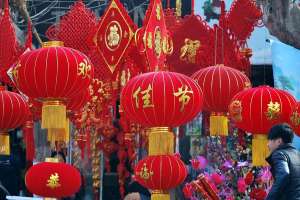 春節(jié)期間手機磕破導(dǎo)致無法使用，應(yīng)該怎么辦？