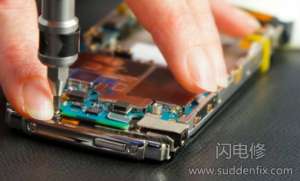 路邊維修手機店五句話暗藏套路，不懂就要被坑錢！