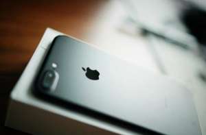 iPhone7 plus手機突然黑屏怎么維修？