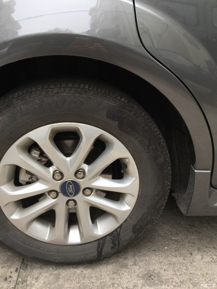 汽車后車輪漏油會是什么原因呢？