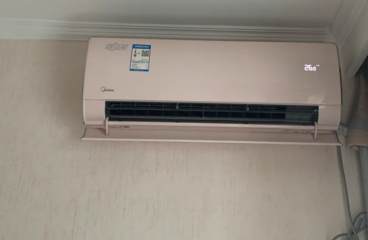 空調(diào)制熱要啟動很久是怎么回事？