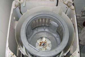 滾筒洗衣機(jī)的過濾網(wǎng)在哪？