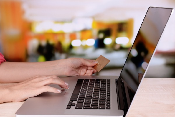 怎么設置兩臺電腦共享文件?兩個電腦共享文件怎么設置?