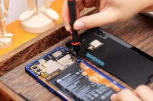 手機屏幕失靈怎么辦?手機屏幕失靈有哪些注意事項？